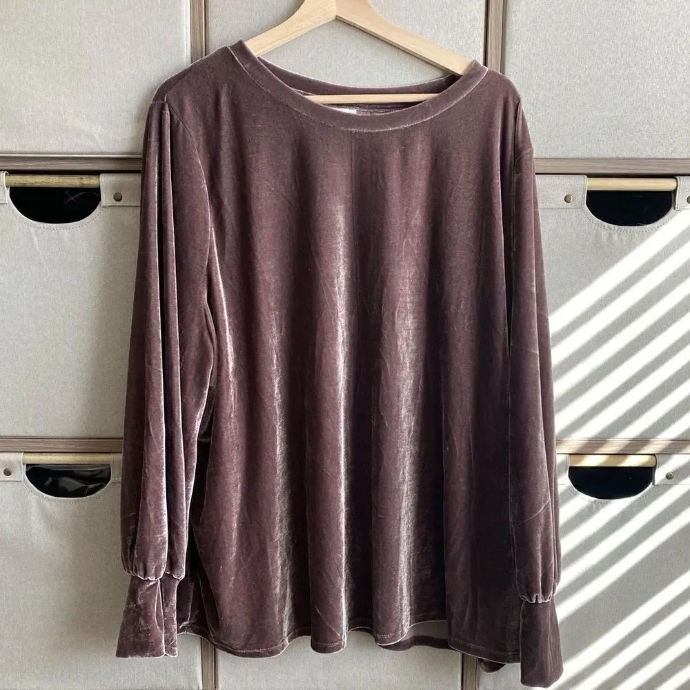 Ava and viv velvet long sleeve blouse